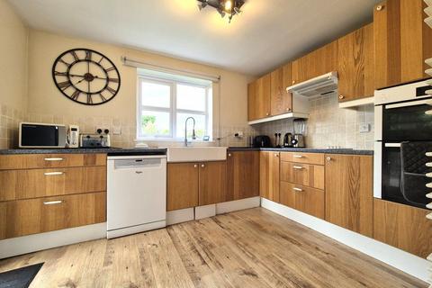 3 bedroom semi-detached house to rent, Fairfield Lane, Worcestershire