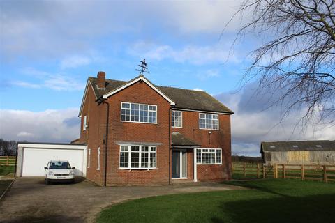 4 bedroom property with land to rent, Littlewood Lodge, Rootas Lane, Etton