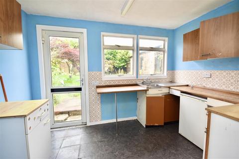 3 bedroom semi-detached house for sale, Hinton Close, Leighton Buzzard, LU7 3NQ