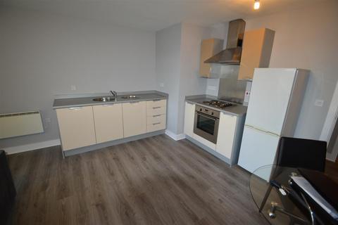 2 bedroom flat to rent, Renolds House, Salford M5