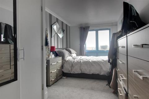 1 bedroom flat for sale, Sawyers Court, Waltham Cross
