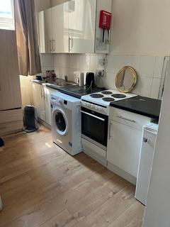 Detached house to rent, 651a Green Lanes,Haringey,London