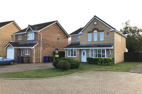 4 bedroom detached house to rent, Falcon Way, Beck Row IP28
