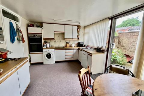 3 bedroom house for sale, Newnham Close, Mildenhall IP28