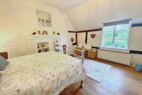 2 bedroom semi-detached house for sale, Churchend, Tewkesbury GL20