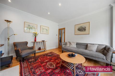 23 The Spinney, London, N21 1LL