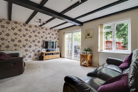 4 bedroom link detached house for sale, Percy Road, Leigh-on-Sea SS9