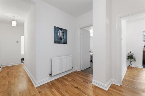 2 bedroom apartment for sale, Gladding Road, Manor Park