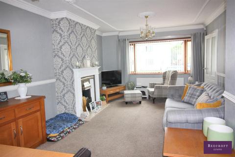 3 bedroom townhouse for sale, George Street, Thurnscoe, Rotherham