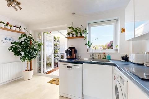 6 Cheyne Close, Portland, DT5 2JW