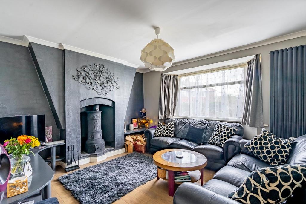 Byron Drive, York 3 bed semidetached house £315,000