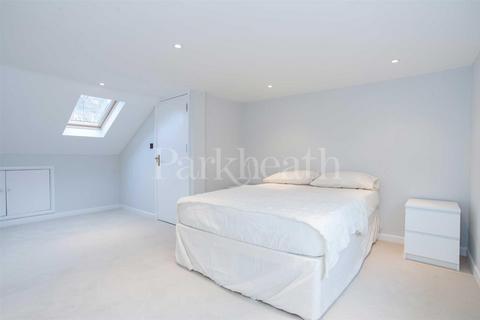 4 bedroom house for sale, Fairhazel Gardens, South Hampstead, NW6