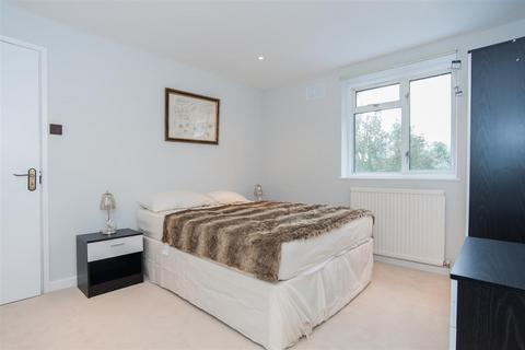 4 bedroom house for sale, Fairhazel Gardens, South Hampstead NW6