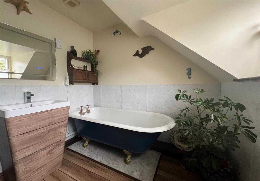 Bath.jpg
