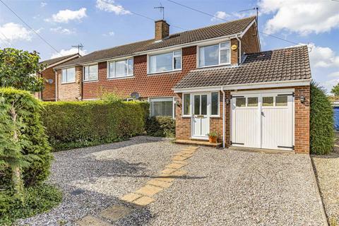 24 Foxs Way, Comberton, Cambridge, CB23 7DL