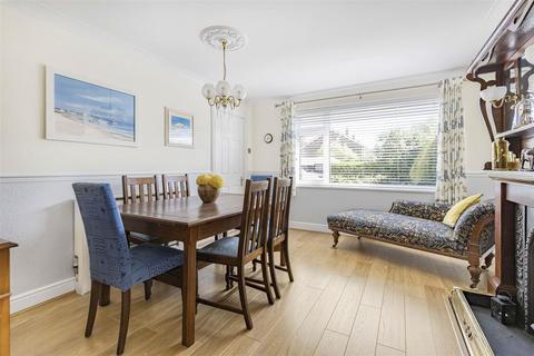 24 Foxs Way, Comberton, Cambridge, CB23 7DL