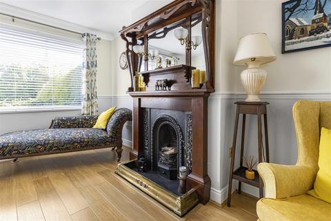 24 Foxs Way, Comberton, Cambridge, CB23 7DL