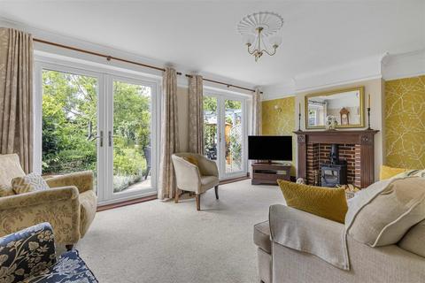 24 Foxs Way, Comberton, Cambridge, CB23 7DL
