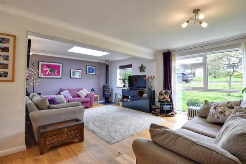 3 bedroom detached house for sale, Haffenden Road, Tenterden