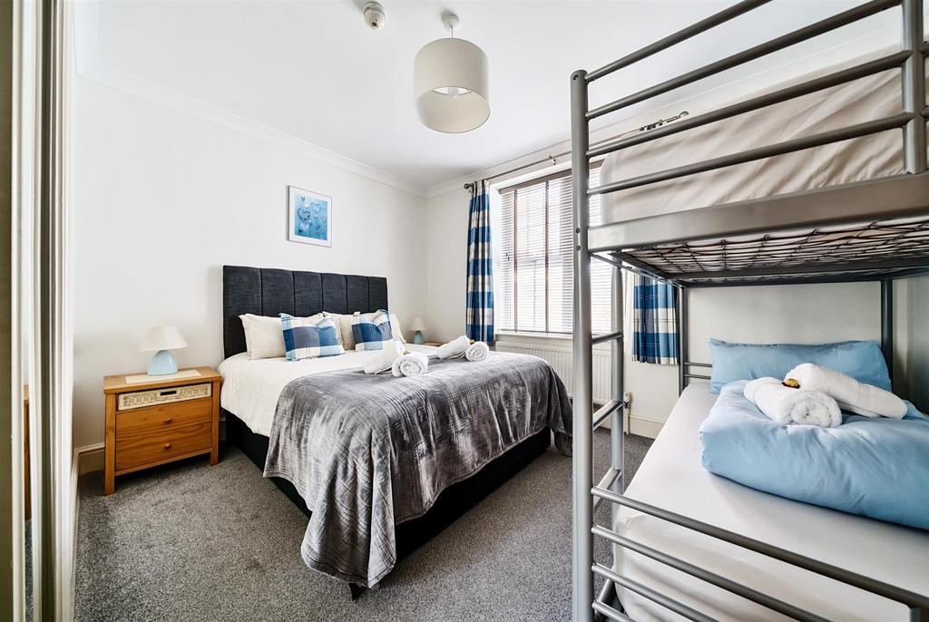 Bedroom 2.jpg