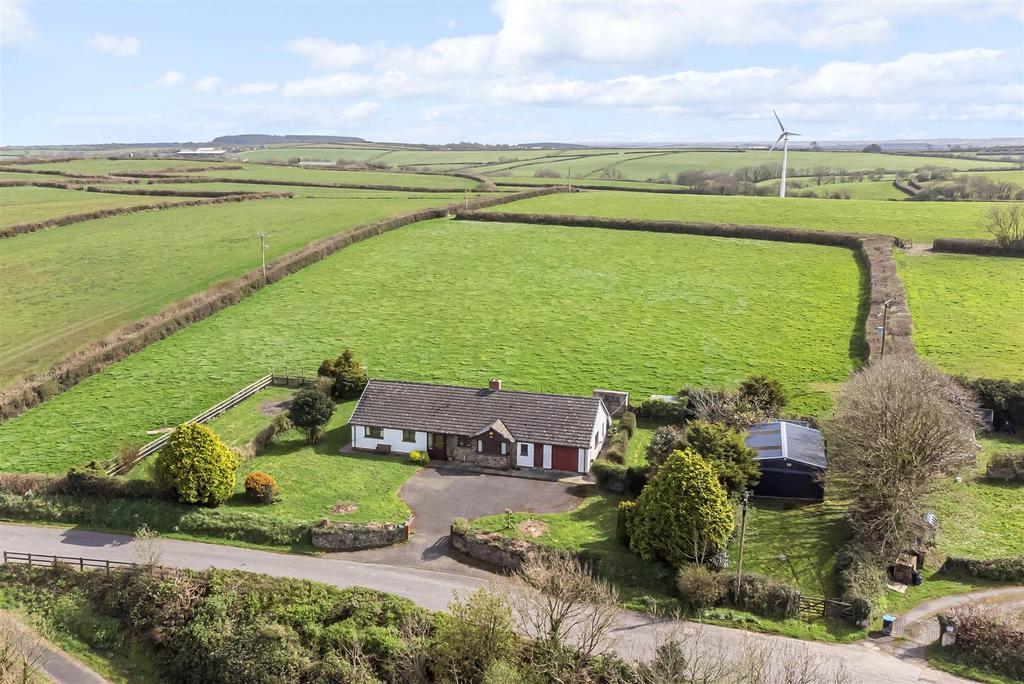Bucks Cross, Horns Cross, Bideford 3 bed detached house for sale £425,000