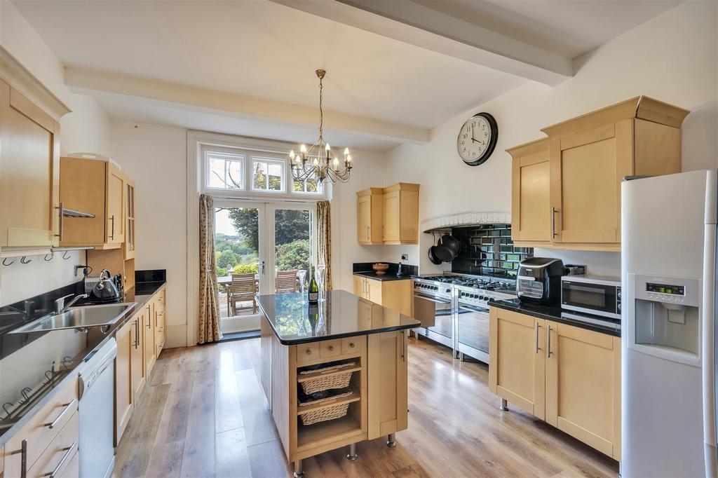 Kitchen/Breakfast Room