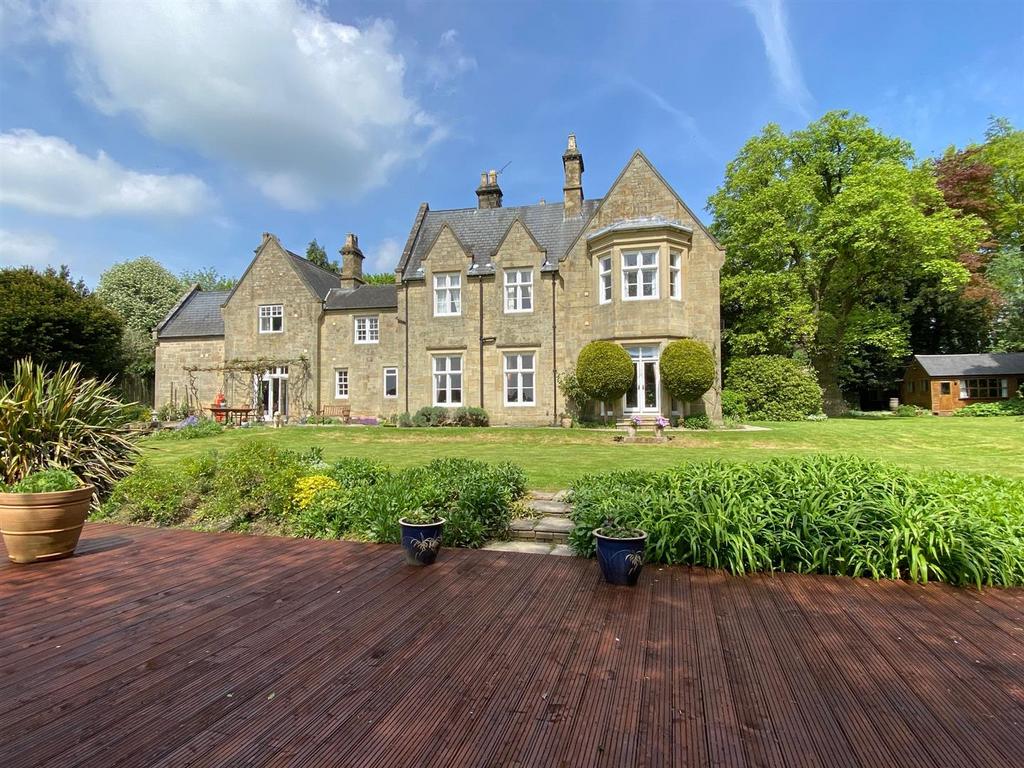 Additional Photograph