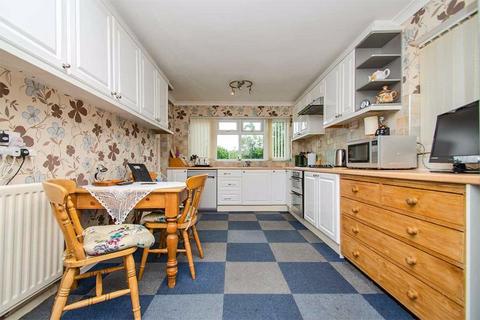 23 Wentworth Drive, Lichfield, WS14 9HN