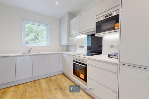 2 bedroom apartment to rent, Borders Lane, Loughton IG10