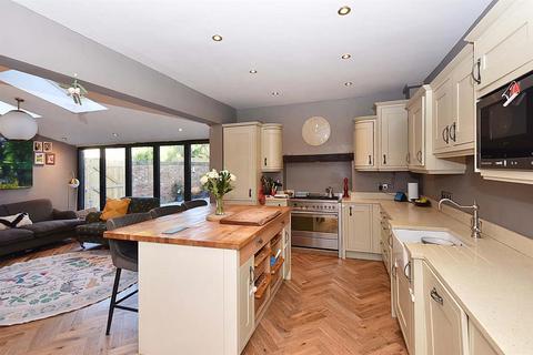 3 bedroom semi-detached house for sale, Whirley Road, Macclesfield