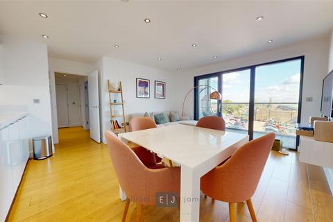 2 bedroom apartment to rent, The Broadway, Loughton IG10