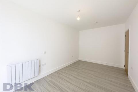 2 bedroom apartment to rent, 369 Staines Road, Hounslow TW4