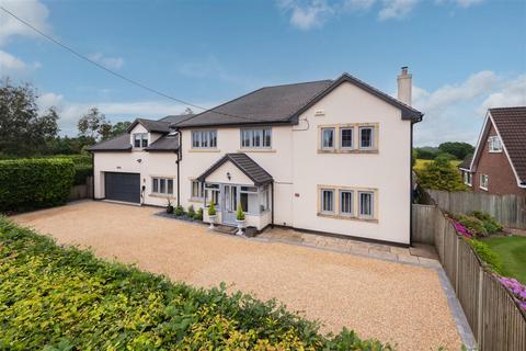 5 bedroom detached house for sale, Peckforton Hall Lane, Spurstow