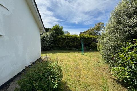 2 bedroom detached bungalow for sale, Roscrea Close, Bournemouth BH6