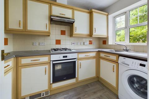 2 bedroom end of terrace house for sale, Hill Close, Bristol BS16