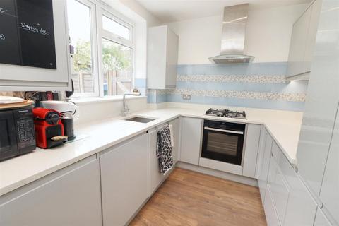 3 bedroom terraced house for sale, Morpeth Avenue, Borehamwood