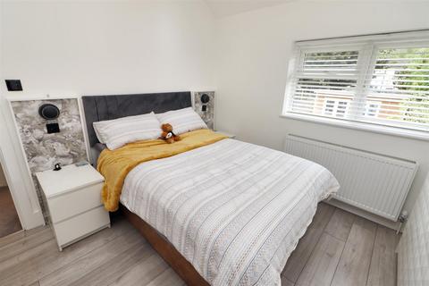61 Morpeth Avenue, Borehamwood, WD6 4BW