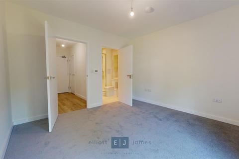 2 bedroom apartment to rent, Epping Gate, Loughton IG10