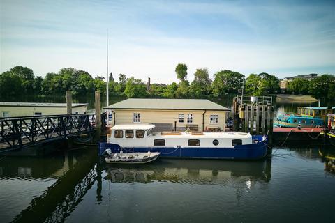 undefined, The Dove Pier, Hammersmith, W6