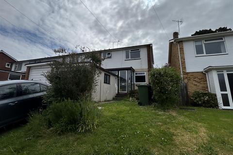 3 bedroom end of terrace house to rent, Broadwater Road, Southampton