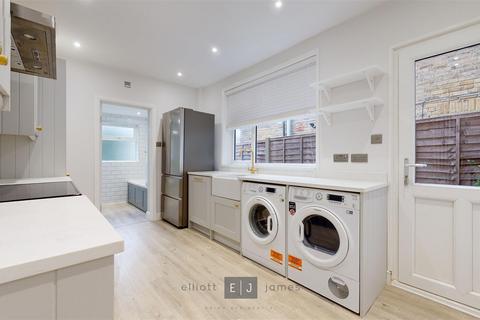 undefined, Smeaton Road, Woodford Green IG8