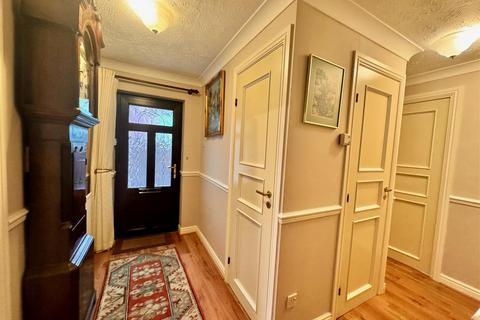 18 Birchcroft, Coven, Wolverhampton, WV9 5DZ