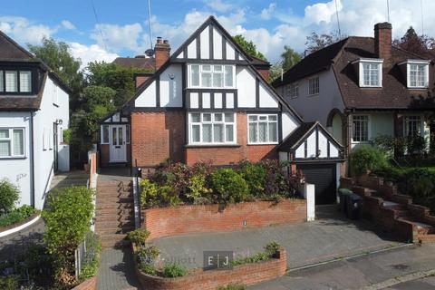 4 bedroom detached house for sale, Summerfield Road, Loughton IG10