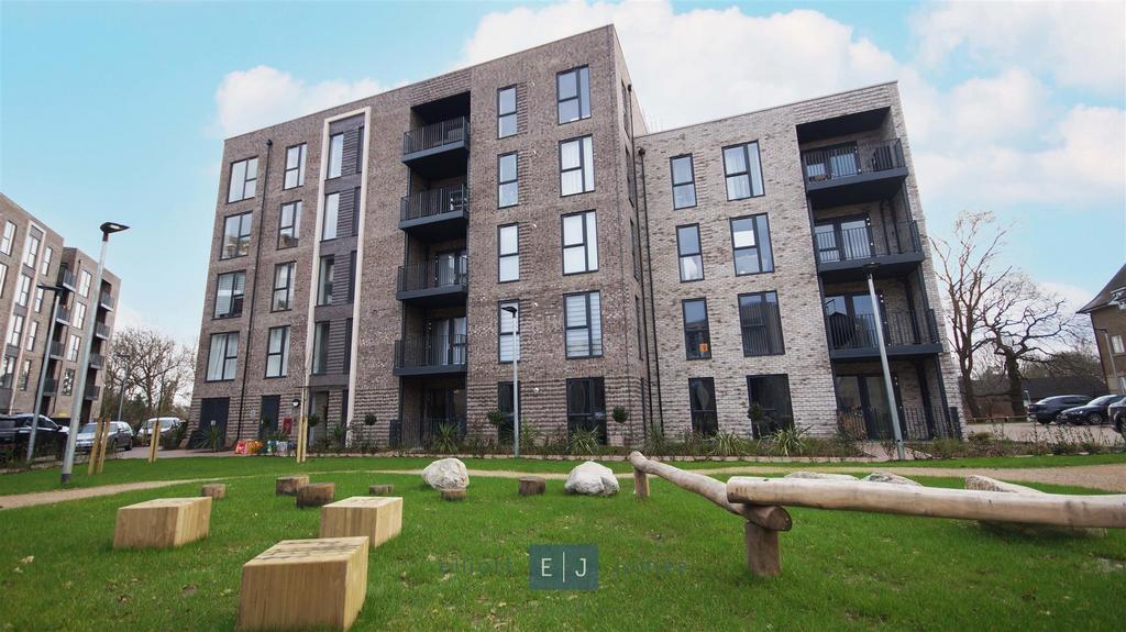 Borders Lane, Loughton IG10 1 bed apartment to rent £1,650 pcm (£381 pw)