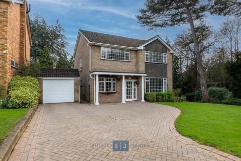 2 Clays Lane, Loughton, IG10 2RZ