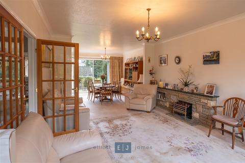 2 Clays Lane, Loughton, IG10 2RZ