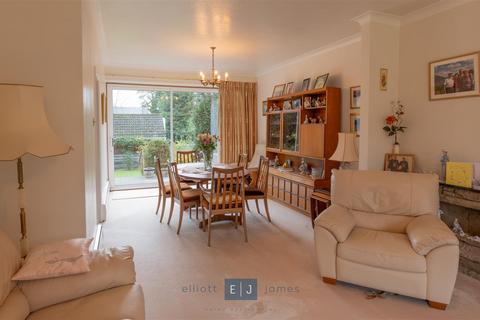 2 Clays Lane, Loughton, IG10 2RZ