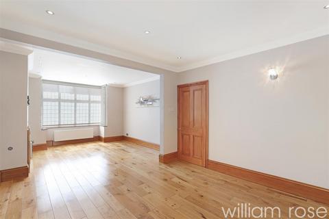 3 bedroom terraced house for sale, Hampton Road, London E4