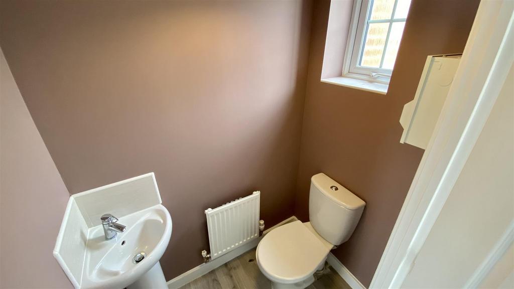 Cloakroom/WC