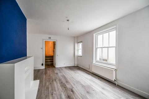 2 bedroom flat for sale, Park Road, Westcliff-On-Sea SS0